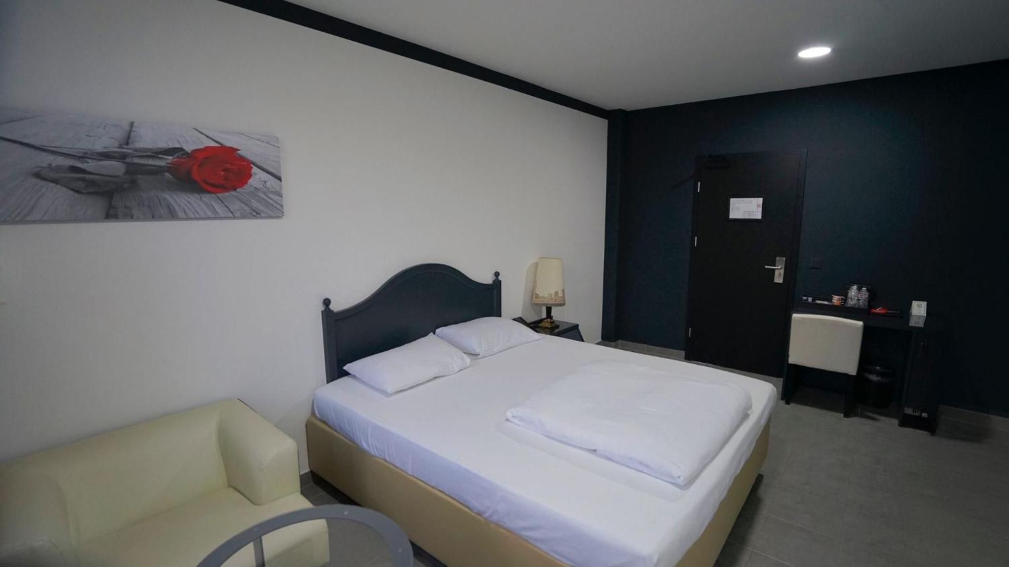 Tibet Hotel Am Airport Duesseldorf-Ratingen Zewnętrze zdjęcie