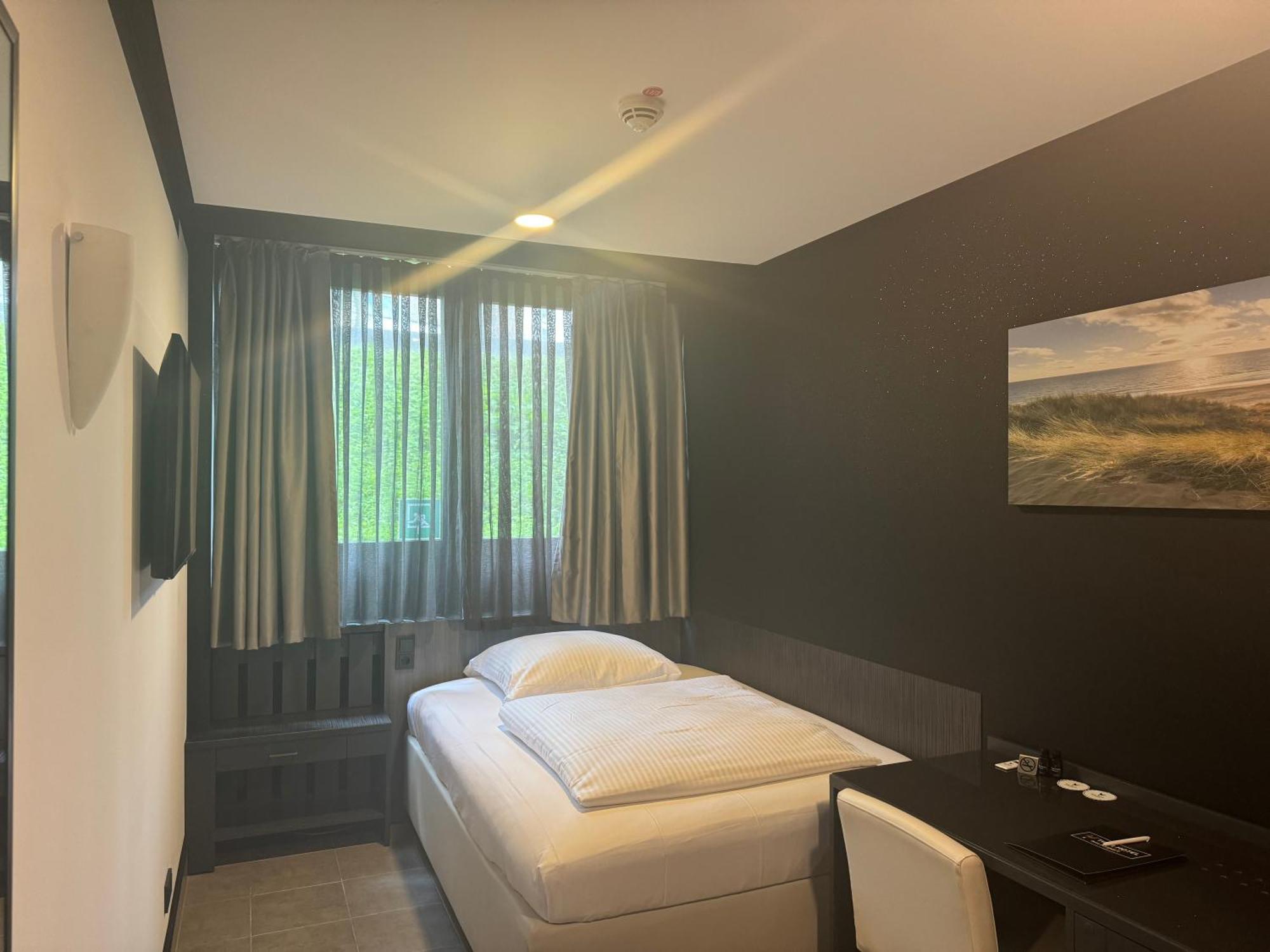 Tibet Hotel Am Airport Duesseldorf-Ratingen Zewnętrze zdjęcie