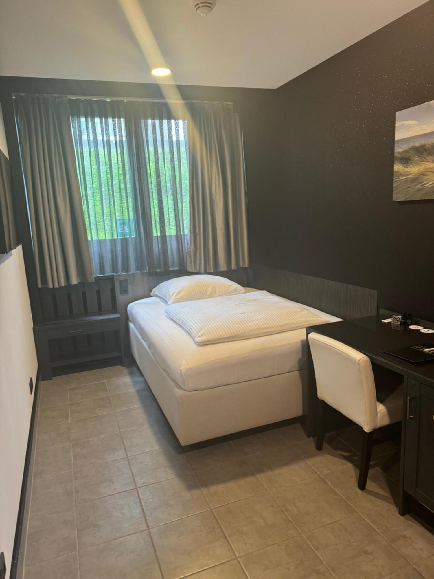 Tibet Hotel Am Airport Duesseldorf-Ratingen Zewnętrze zdjęcie