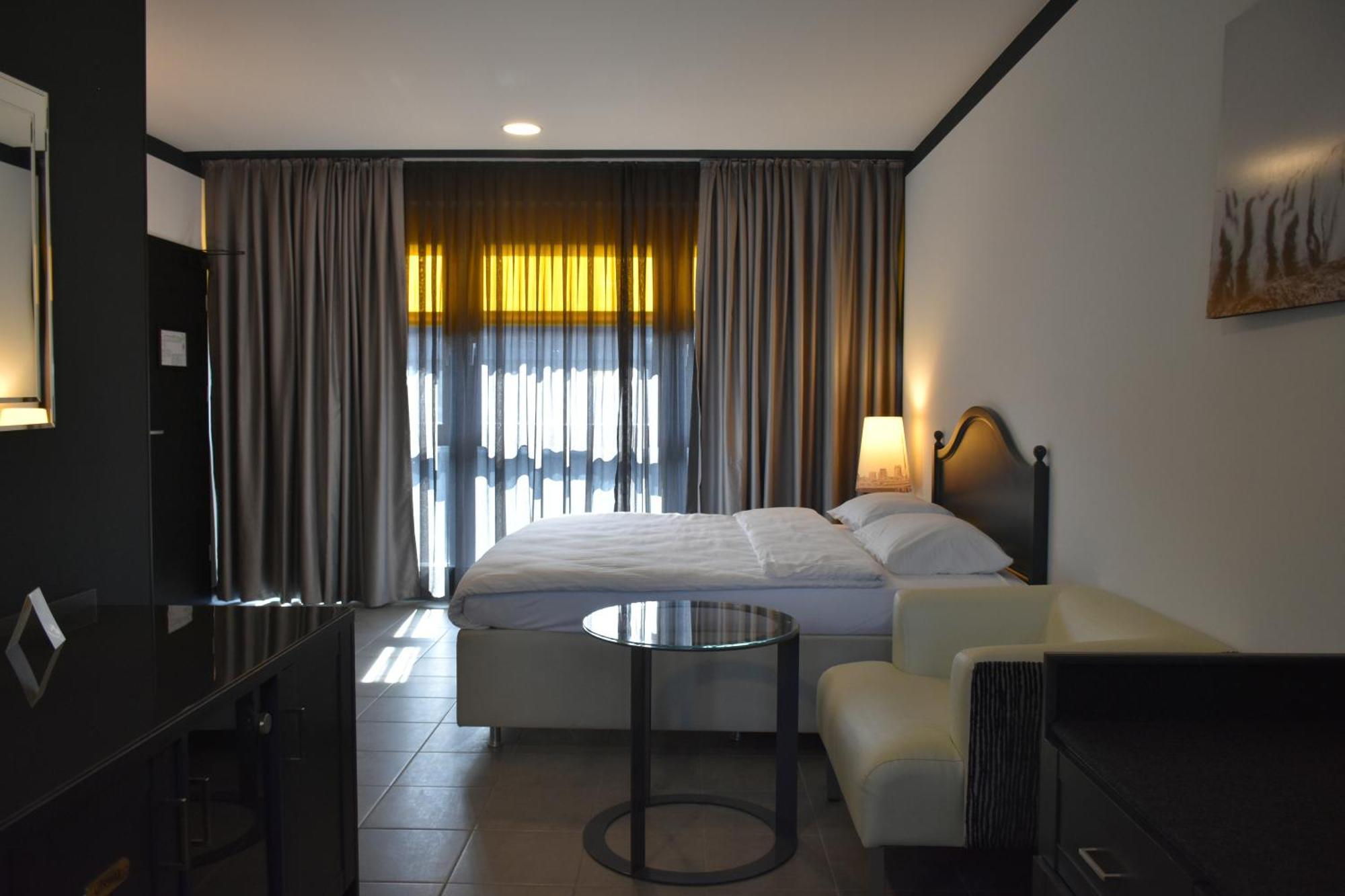 Tibet Hotel Am Airport Duesseldorf-Ratingen Zewnętrze zdjęcie